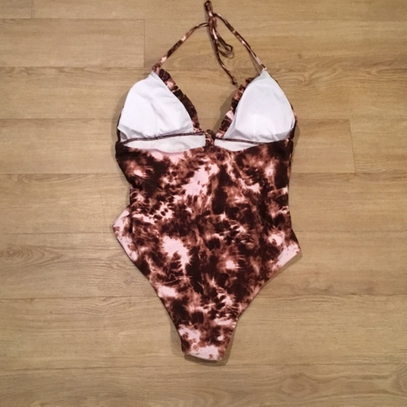 Lace Up One Piece Bathing Suit - Picture 4 of 5